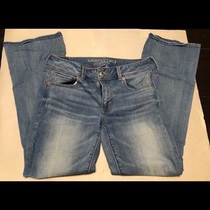 American Eagle outfitters Jeans. Size 8 short